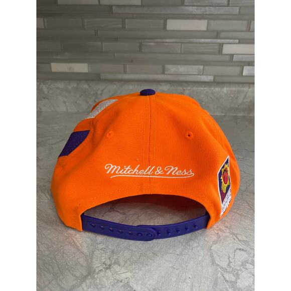 Phoenix Suns Mitchell & Ness NBA Basketball Snapback Hat - Picture 5 of 9